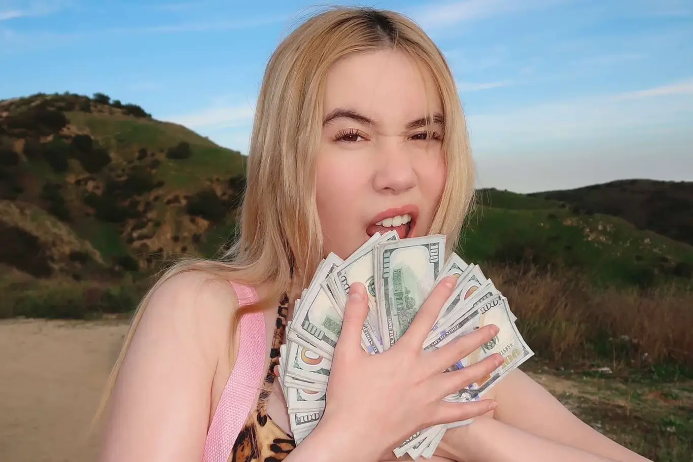 De niña viral a millonaria en OnlyFans: así se transformó Lil Tay en 3 horas