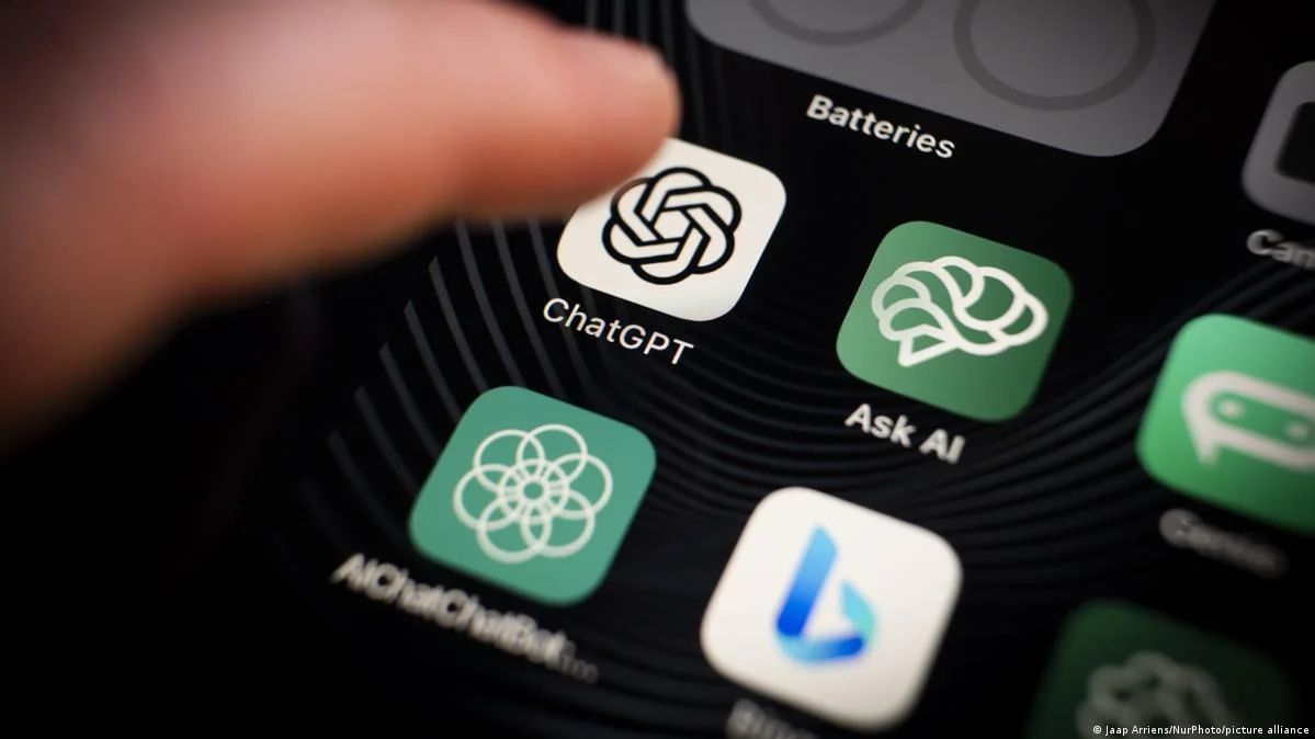 Usó ChatGPT para falsificar un título de médico y terminó condenado en Austria