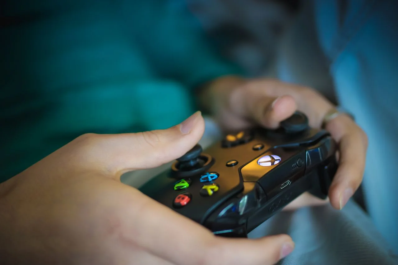 Cómo los videojuegos se convirtieron en una opción de entretenimiento común para ambas generaciones